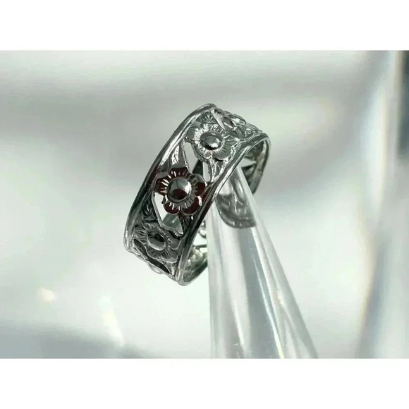 Vintage Pewter Sunflower Motif Carved Band Ring - Size 7.75 - Picture 8 of 9